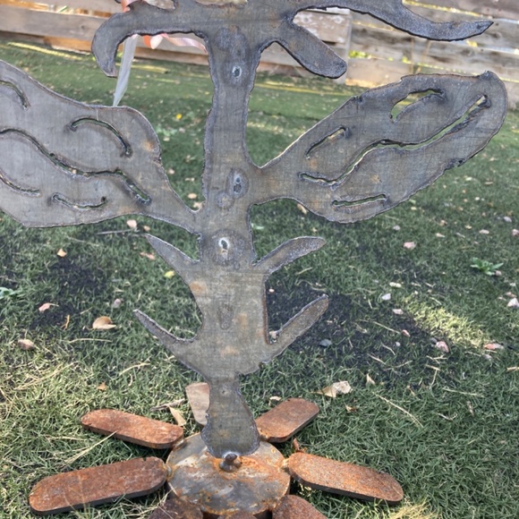 Metal flower handmade - Picture 3 of 3